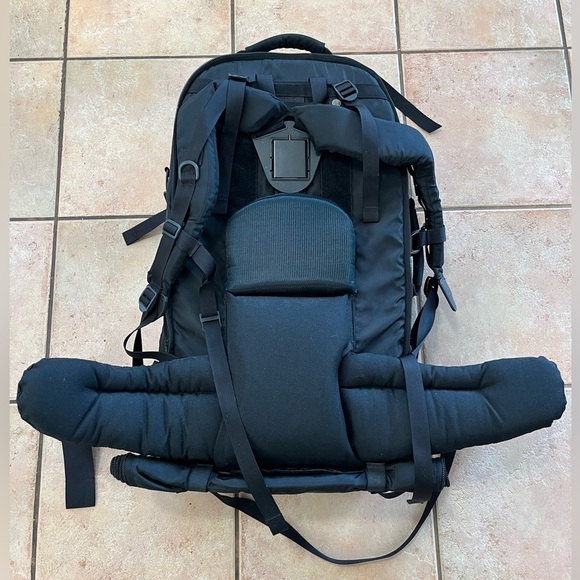 LowePro Super Trekker Camera Backpack Large Black Outdoors Photographer Photo - Picture 4 of 10